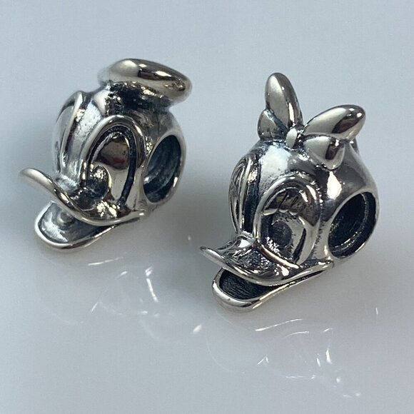 Daisy & Donald Duck Portrait Charms Sterling Silver - Picture 1 of 6